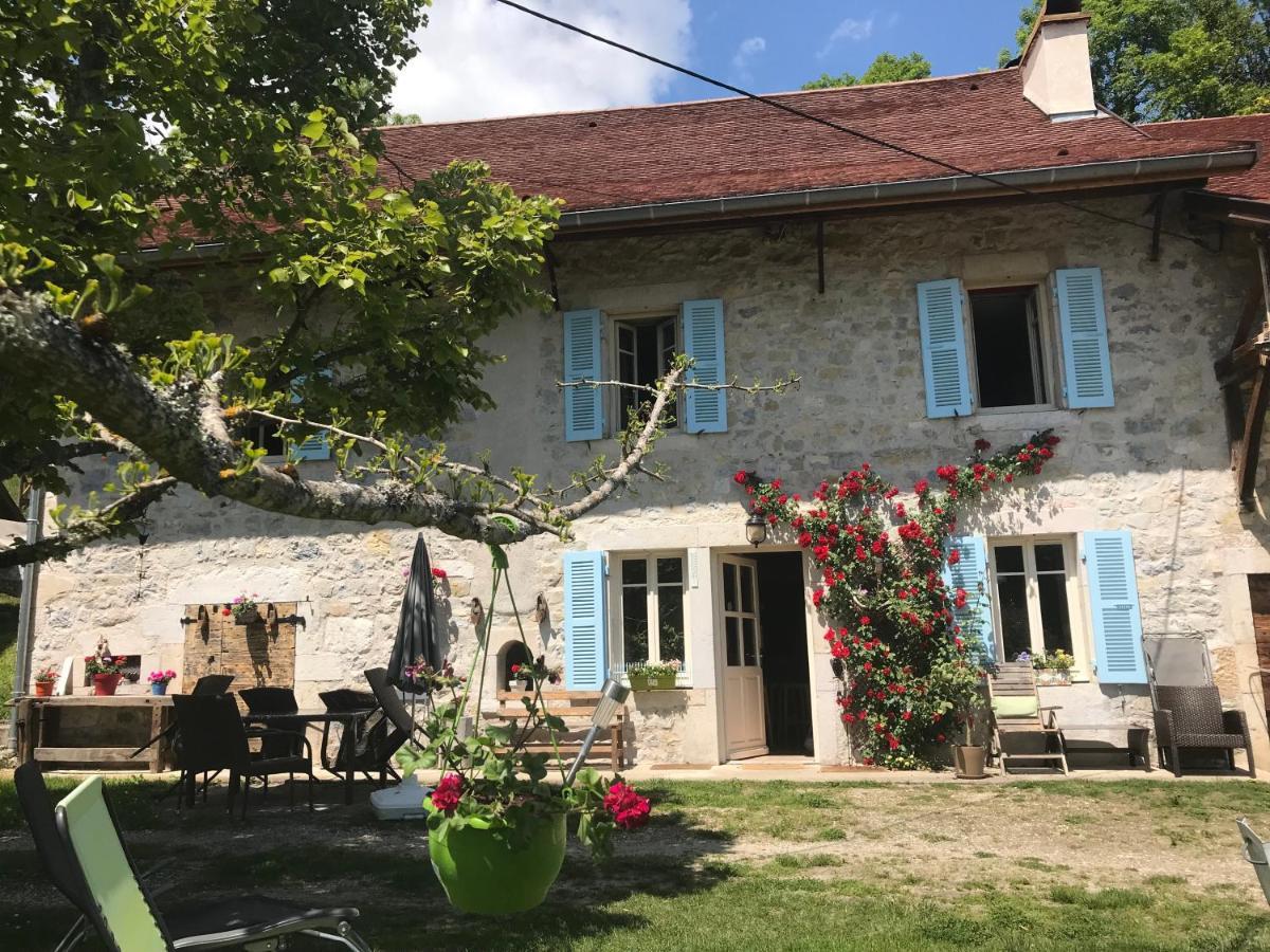 Chambres D'Hotes Des Deux Lacs Ceyzerieu Eksteriør bilde